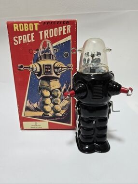 Vintage Friction Robot Space Trooper Wind-up Collectible Tin Tom Toys With Box